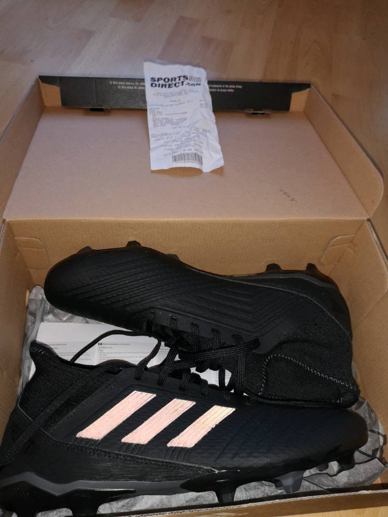 adidas predator 18.3 sports direct